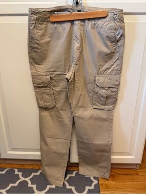Old Navy Men's Tan Cargo Pants with Flap Pockets